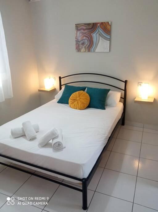 Lemon - Happyhostgr - Downtown Apartment Volos Buitenkant foto