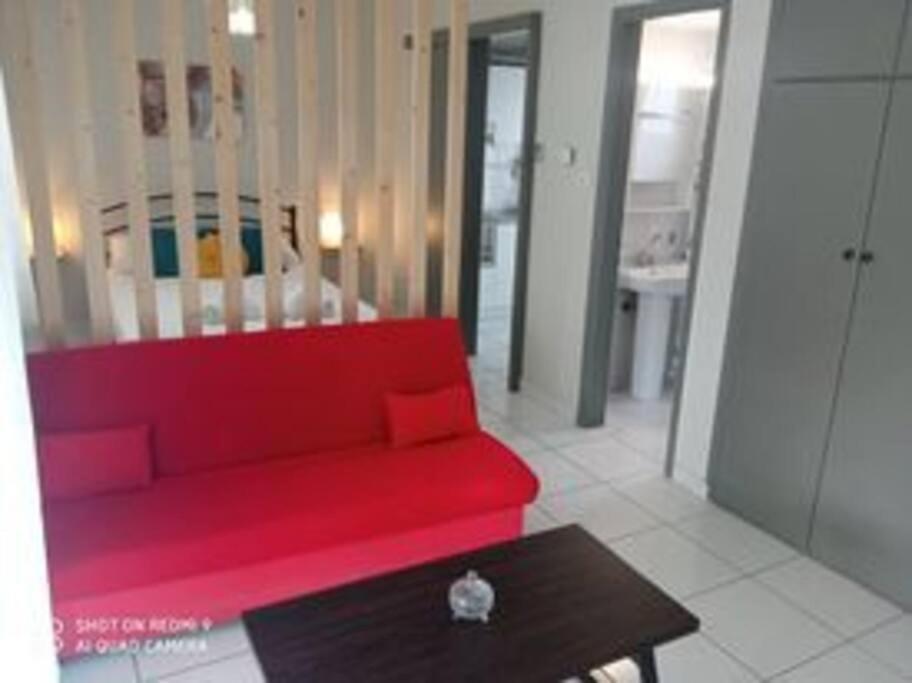Lemon - Happyhostgr - Downtown Apartment Volos Buitenkant foto